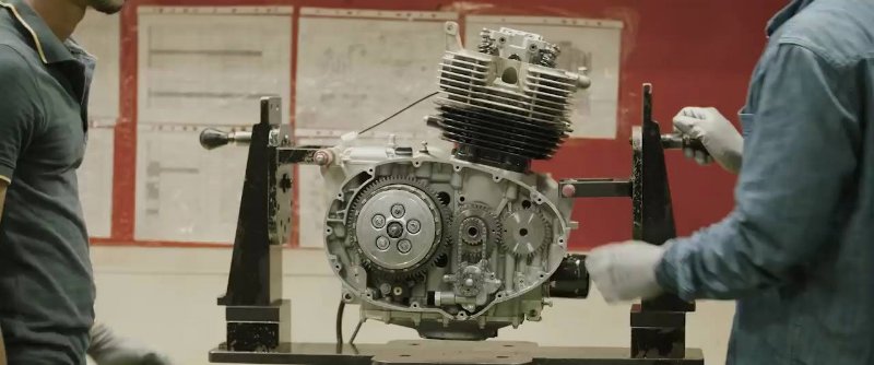 newtwin650engine.jpg