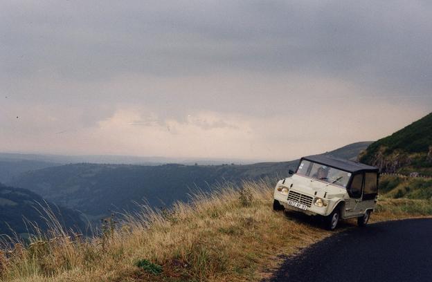 méhari cantal089.jpg