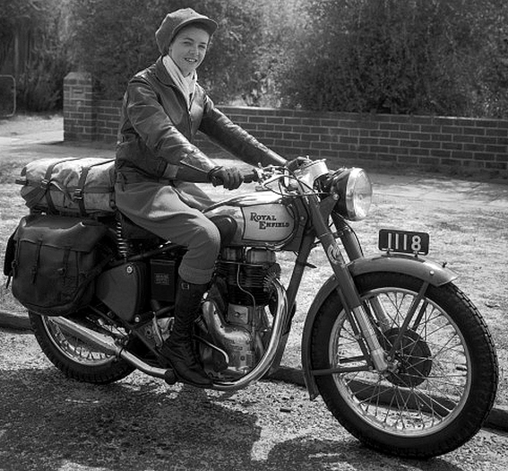 01-Miss-Wells-Bullet.jpg