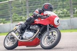 sportive-royal-enfield-continental-gt-r650.jpg