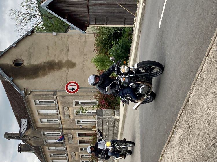 moto12.jpg