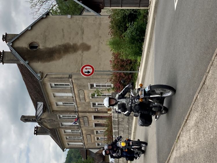 moto14.jpg