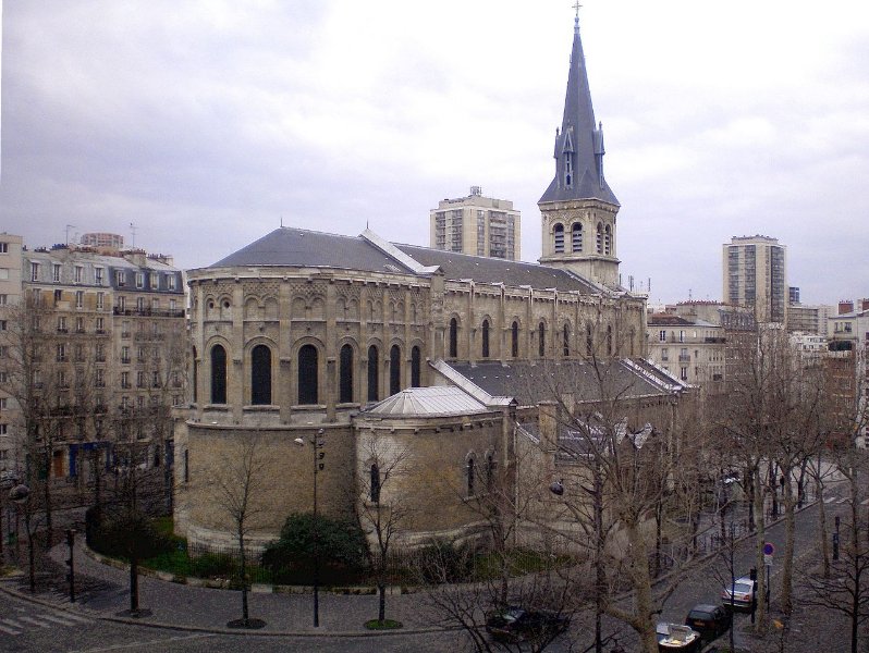 1280px-P2220069_Paris_XIII_Place_Jeanne_d'Arc_reductwk.JPG