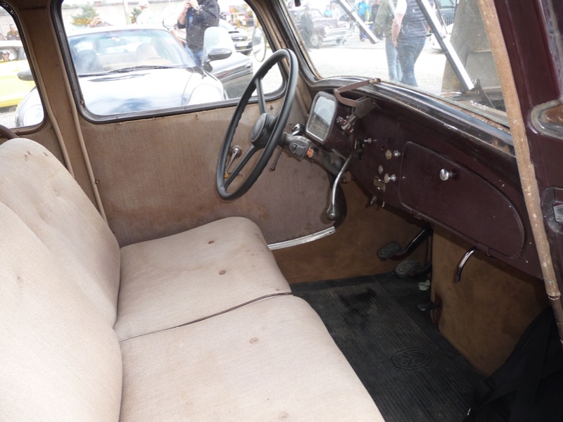 TA 1938 intérieur.JPG