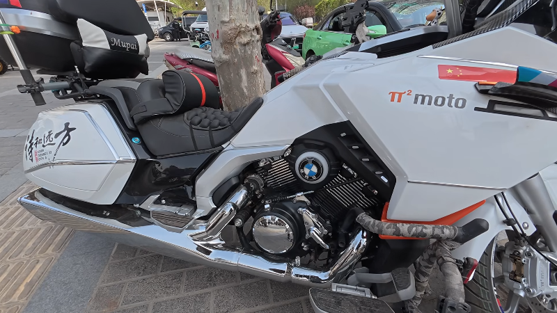BMW chinoise_2.png
