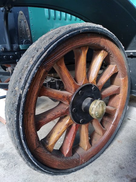 CB 105.jpg